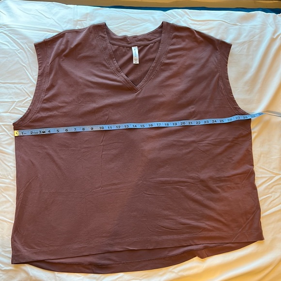 EUC 3X Athleta Shirt - Picture 2 of 6